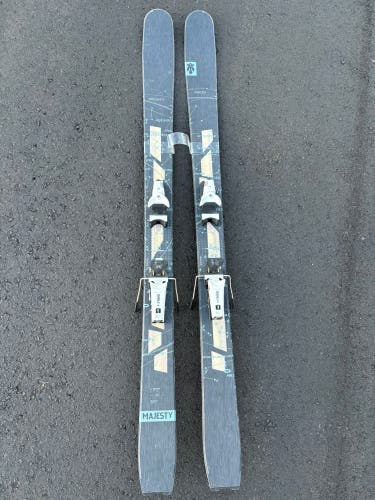 Majesty Supernova Limited Edition 185cm Skis | Knee Mist Bindings DIN 12 (Used)