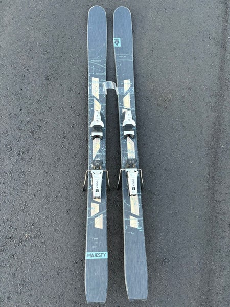 Majesty Supernova Limited Edition 185cm Skis | Knee Mist Bindings DIN 12 (Used)