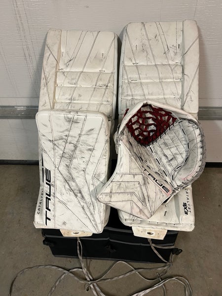 32" 2023 True 9X3 Regular Goalie Full Set (Used)