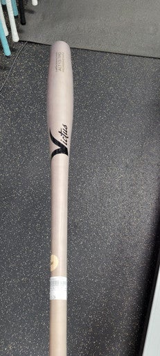 Used Victus ALT13-TPD PRO RESERVE MAPLE BB/SB Wood Bat 33" 11497-S000153642
