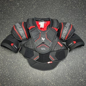 Women's Medium Bauer X (New) Shoulder pads Item#CCMWX