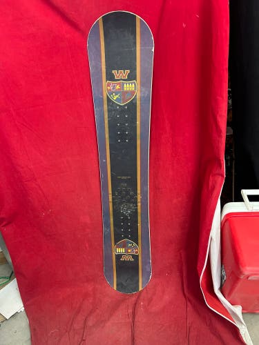 World Snowboard All Mountain Without Bindings Medium Flex True Twin 152 cm (Used)