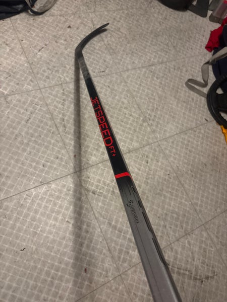 Intermediate CCM JETSPEED FTW Left Hand Hockey Stick P29 65 Flex (New)