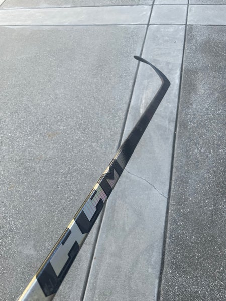 Senior CCM RibCor Trigger 10 Pro Right Handed Hockey Stick P29 85 Flex (New)