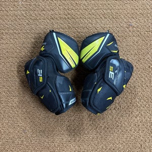 Junior Medium Bauer supreme 3s Elbow Pads (Used)