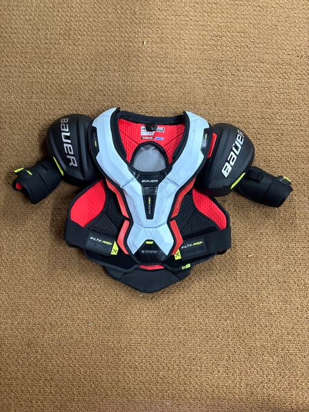 Men's Large Intermediate Bauer Shoulder Pads (Used)
