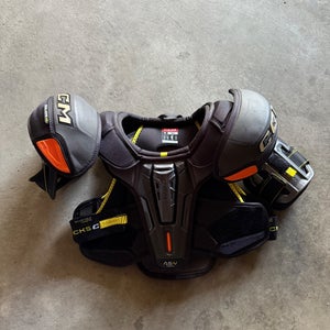 Men's Small Senior CCM Tacks AS-V Pro Shoulder Pads (Used)