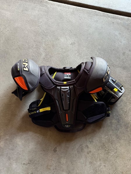Men's Small Senior CCM Tacks AS-V Pro Shoulder Pads (Used)