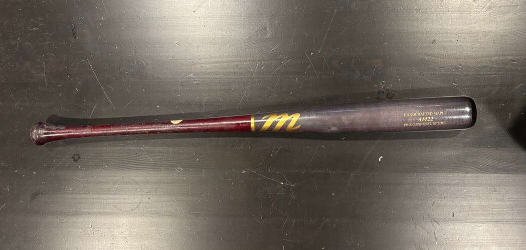 2025 Marucci AM22 Maple Bat (-3) 31 oz 34" (Used)