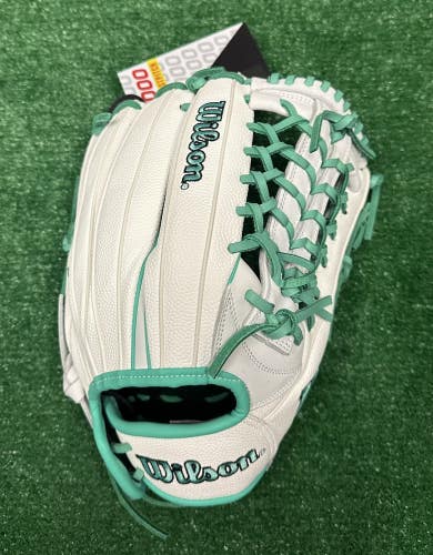 Wilson A1000 12.5" T125 Outfield Fastpitch Softball Glove SuperSkin - White Mint