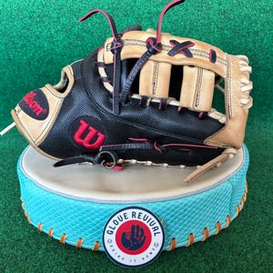 Wilson A2000 1620 RH First Base Baseball Glove 12.5" (Used)