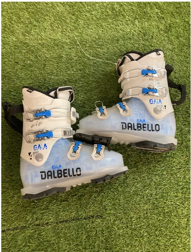 Mondo 23 & 23.5 Kid's Dalbello All Mountain Gaia 4 Ski Boots (Used)
