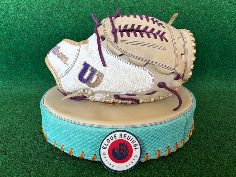 Wilson A2000 RH Catcher's Softball Glove 34" (Used)