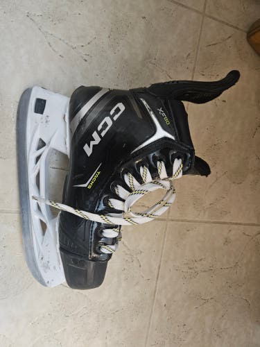 CCM Tacks XF 80 Hockey Skates Regular Width Size 3.5 (Used)