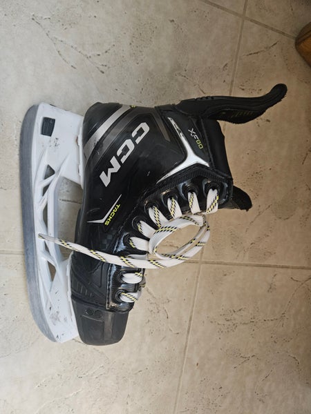 CCM Tacks XF 80 Hockey Skates Regular Width Size 3.5 (Used)