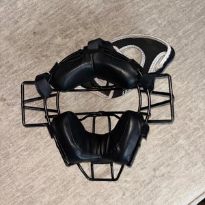 Champion Catcher's Mask (Used)