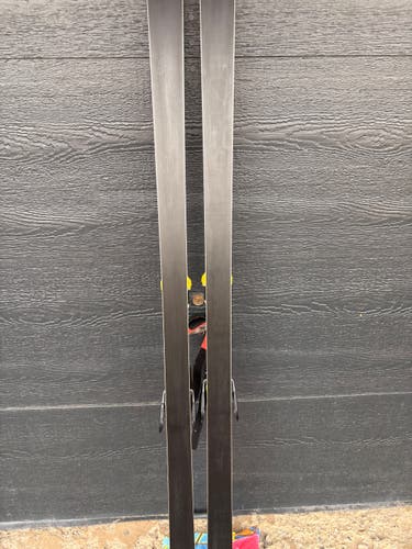 Atomic 212 cm Racing Redster FIS SG Skis With Bindings Max Din 18 (Used)