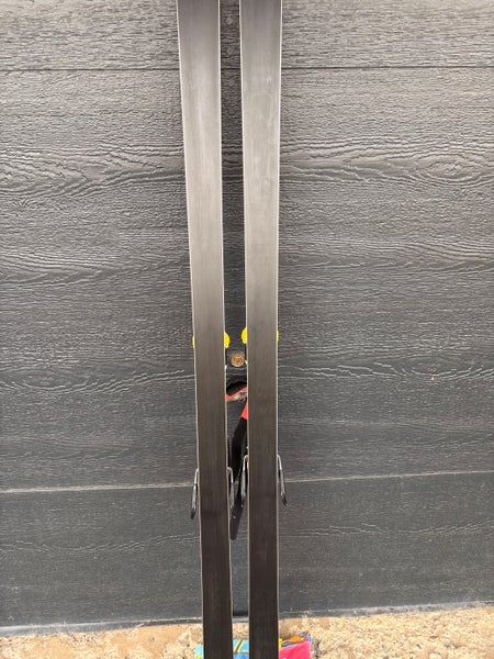 Atomic 212 cm Racing Redster FIS SG Skis With Bindings Max Din 18 (Used)