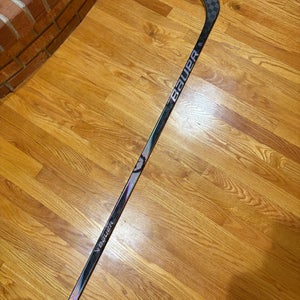 Junior Bauer Proto 2 Black Right Handed Hockey Stick P92 50 Flex (New)