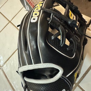 2023 Wilson A2000 RH Baseball Glove 11.5" (New)