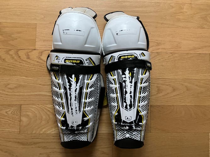 Senior CCM Tacks 5092 14" Shin Pads (Used)