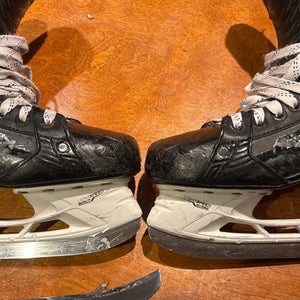 Bauer Supreme Mach Hockey Skates Size 5.5 (Used)