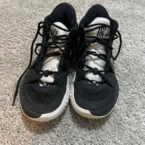 Men's Size M 8.0 (W 9.0) Nike Kyrie 7 Shoes (Used)