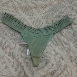 Victoria’s Secret Pink Extra Low Rise Thong Underwear Women’s Small Green