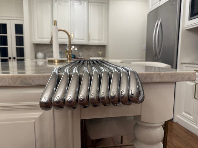 Men's 2023 Mizuno JPX 923 Hot Metal Right Handed Iron Set Regular Flex (9 Clubs) #5 - #9, PW, GW, SW