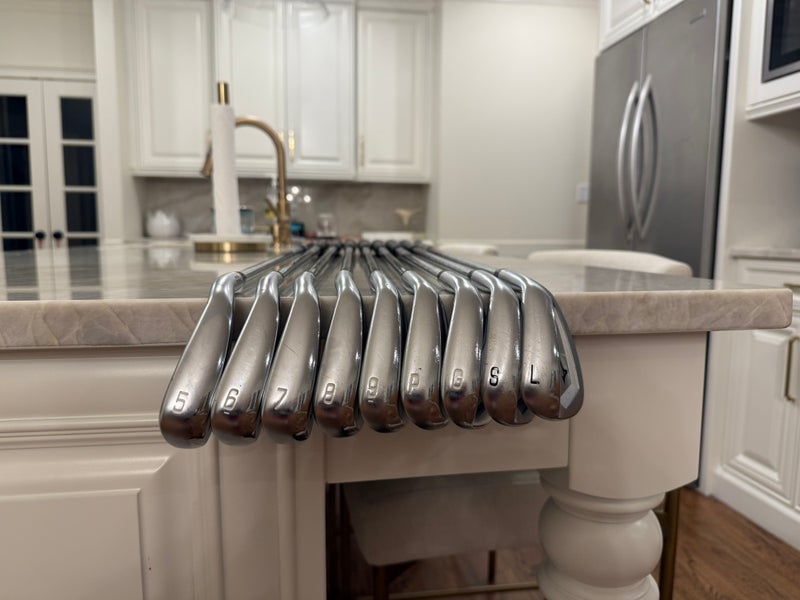 Men's 2023 Mizuno JPX 923 Hot Metal Right Handed Iron Set Regular Flex (9 Clubs) #5 - #9, PW, GW, SW