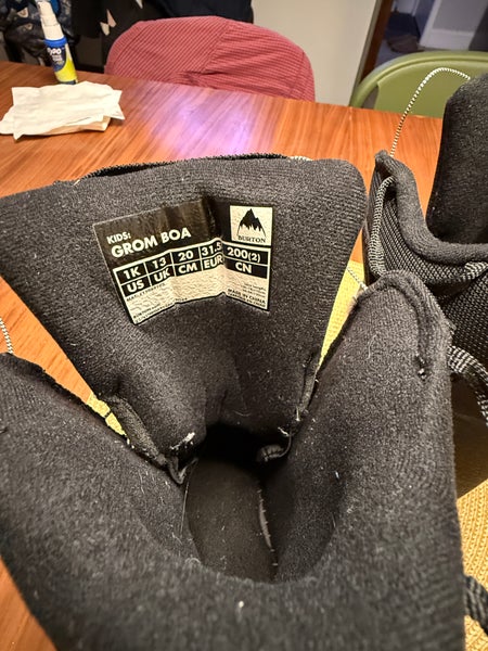 Unisex 1K Burton Grom Boa Snowboard Boots Soft Flex All Mountain (Used)