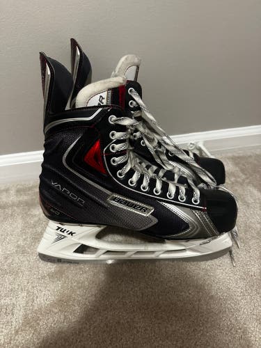 2009 Bauer Vapor X60 Hockey Skates Regular Width 13.5 (Used)