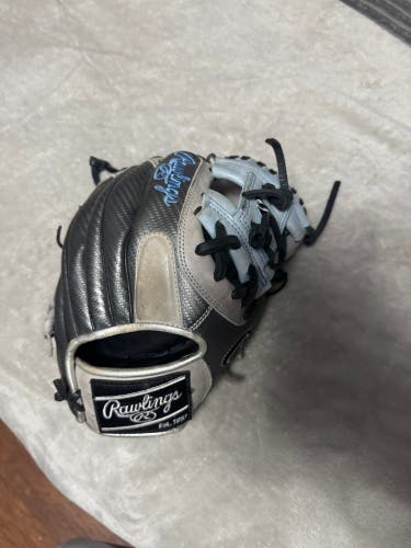 Rawlings RH Infield Baseball Glove 11.5" (Used)