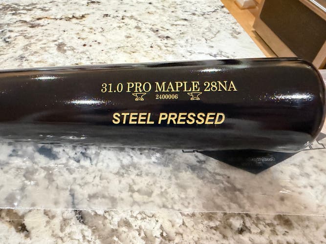 Old Hickory 28NA Bat (-5) 26 oz 31" (New)