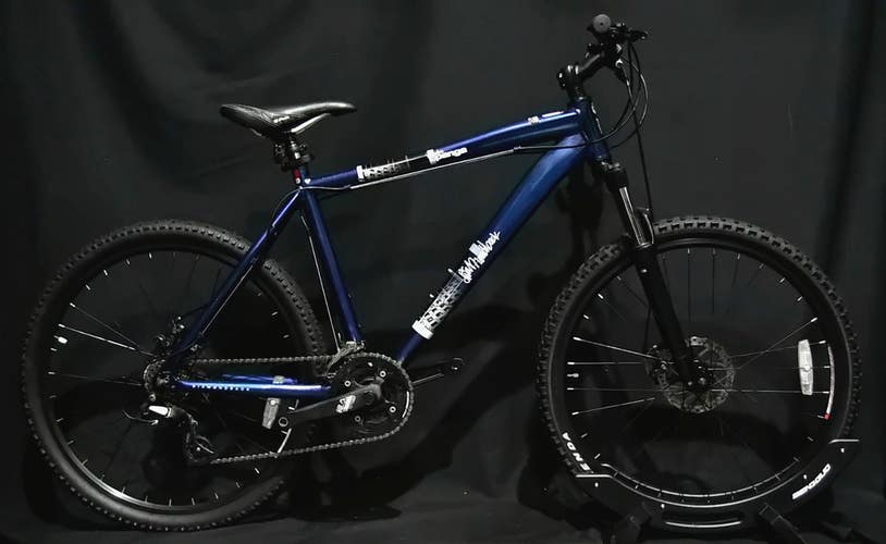 DIAMONDBACK TOPANGA MOUNTAIN BIKE SIZE LARGE, 20", 21 SPEED, ALUM
