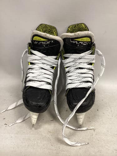 Used Bauer VAPOR 3X Junior Hockey Skate Junior 02.5 11851-S000039971