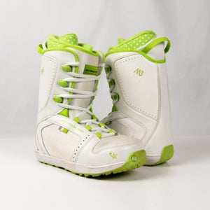 Millennium M3 Women's 6 Snowboard Boots Soft Flex All Mountain (Used)