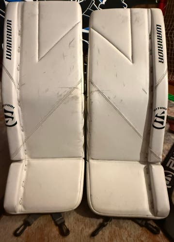 26" Warrior Ritual g6 Goalie Leg Pads (Used)
