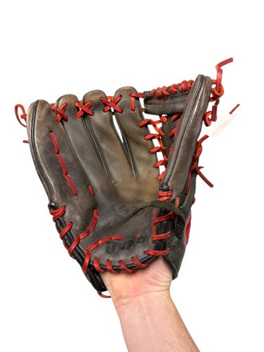 Used Wilson A1000 BB/SB Glove LH Throw Black 12 1/2" 11307-S000260992