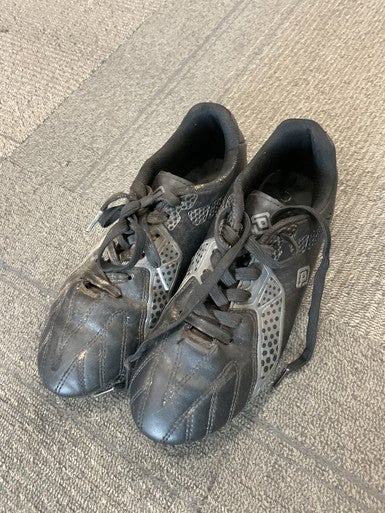 Used Dream Pairs Soccer Cleats Black Junior 04 11614-S000224955