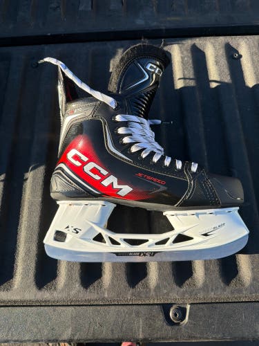 2025 CCM JetSpeed FT870 Hockey Skates Regular Width 8 (New)