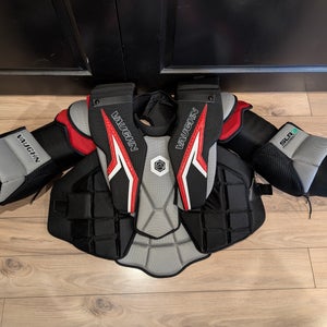XL Vaughn SLR3 Goalie Chest Protector (Like New)