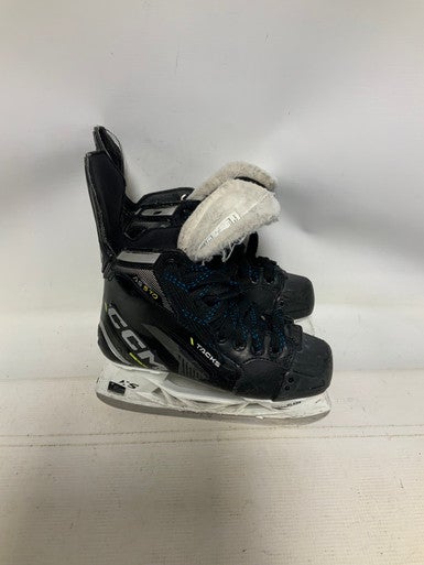Used CCM TACKS AS 570 Junior Hockey Skate Junior 03 11823-S000035836