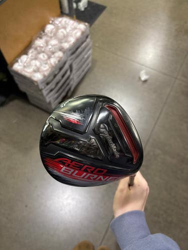 Used Taylormade AERO BURNER Mens Driver RH 10.5 Degree 11605-S000209922