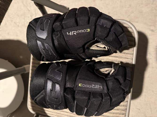 CCM 4R III Gloves 13" (Used)