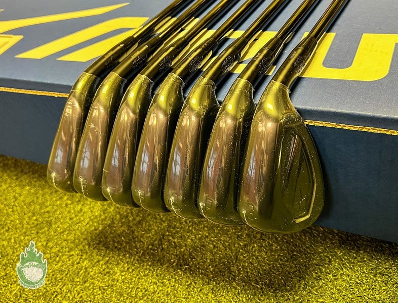 New RH Mizuno JPX 925 Hot Metal Black Irons 5-PW/GW Lite Regular Steel Golf Set