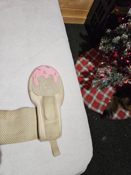 Absolutely ridiculous ice cream sliding mit