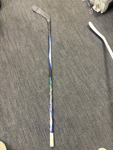 Senior Bauer Left Hand Hockey Stick P28 70 Flex (Used)