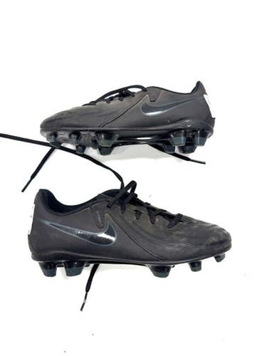 Used Nike Soccer Cleats Black Junior 01.5 11860-S000300680