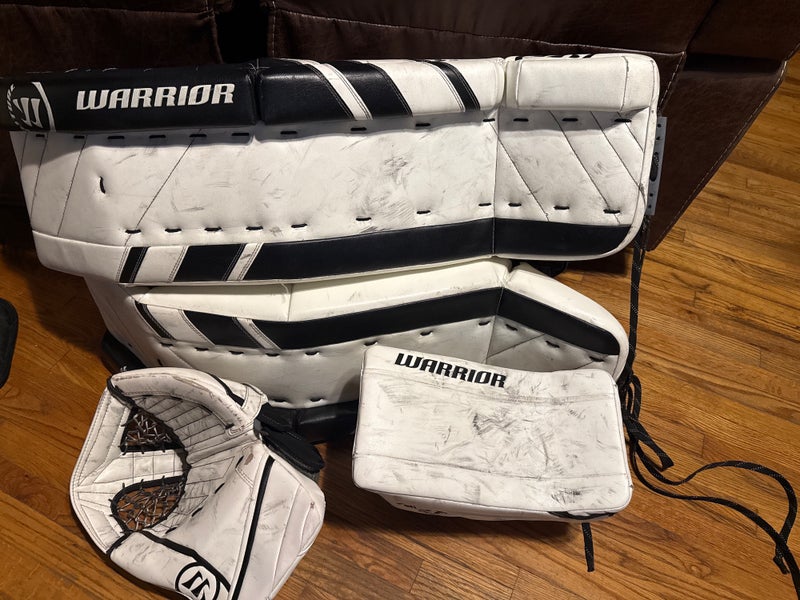 35" Warrior Ritual G3 Goalie Leg Pads (Used)